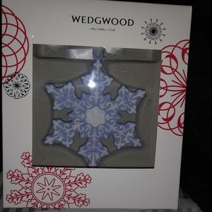NITB Wegewood snowflake ornament